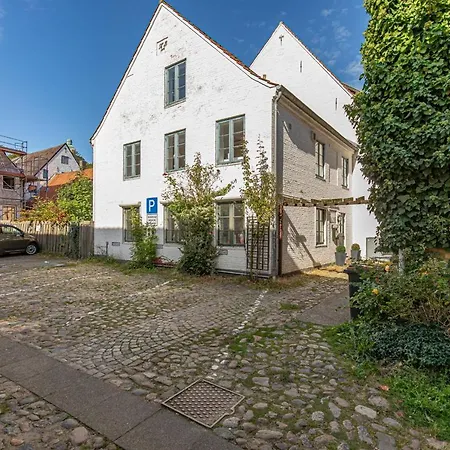Apartment fewo1846 - Gerty Molzen - barrierearme 2-Zimmer-Wohnung mit Terrasse im Stadtzentrum Flensburg